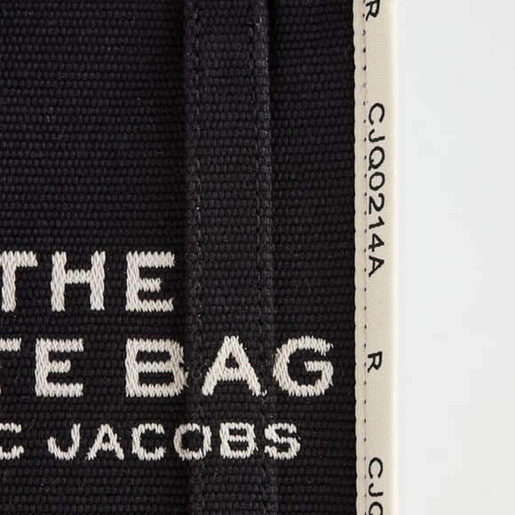 - Marc Jacobs Black Tote Bag ‼️NEW - Picture 5 of 16